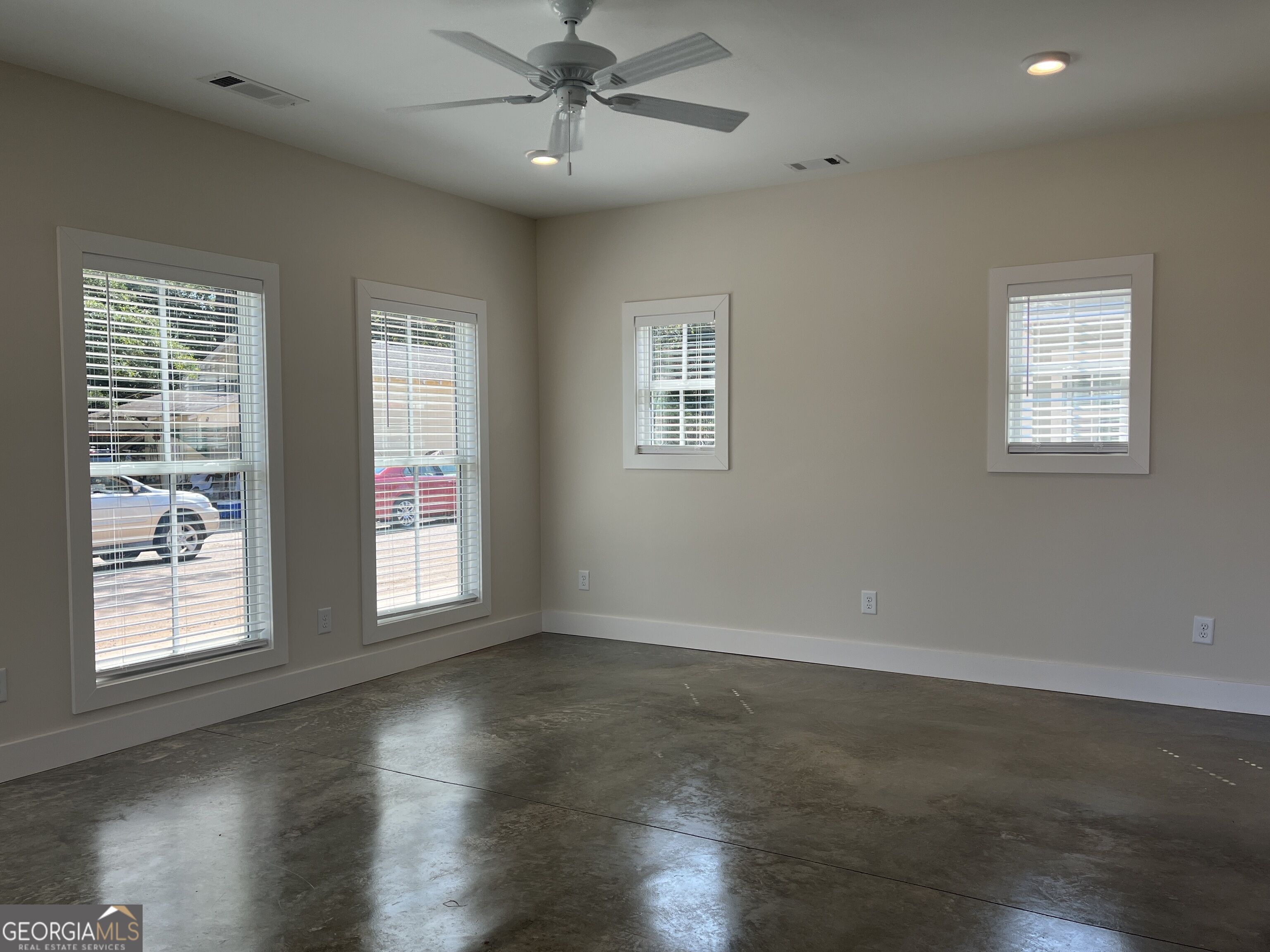 201 Cherry Street Property Photo 5