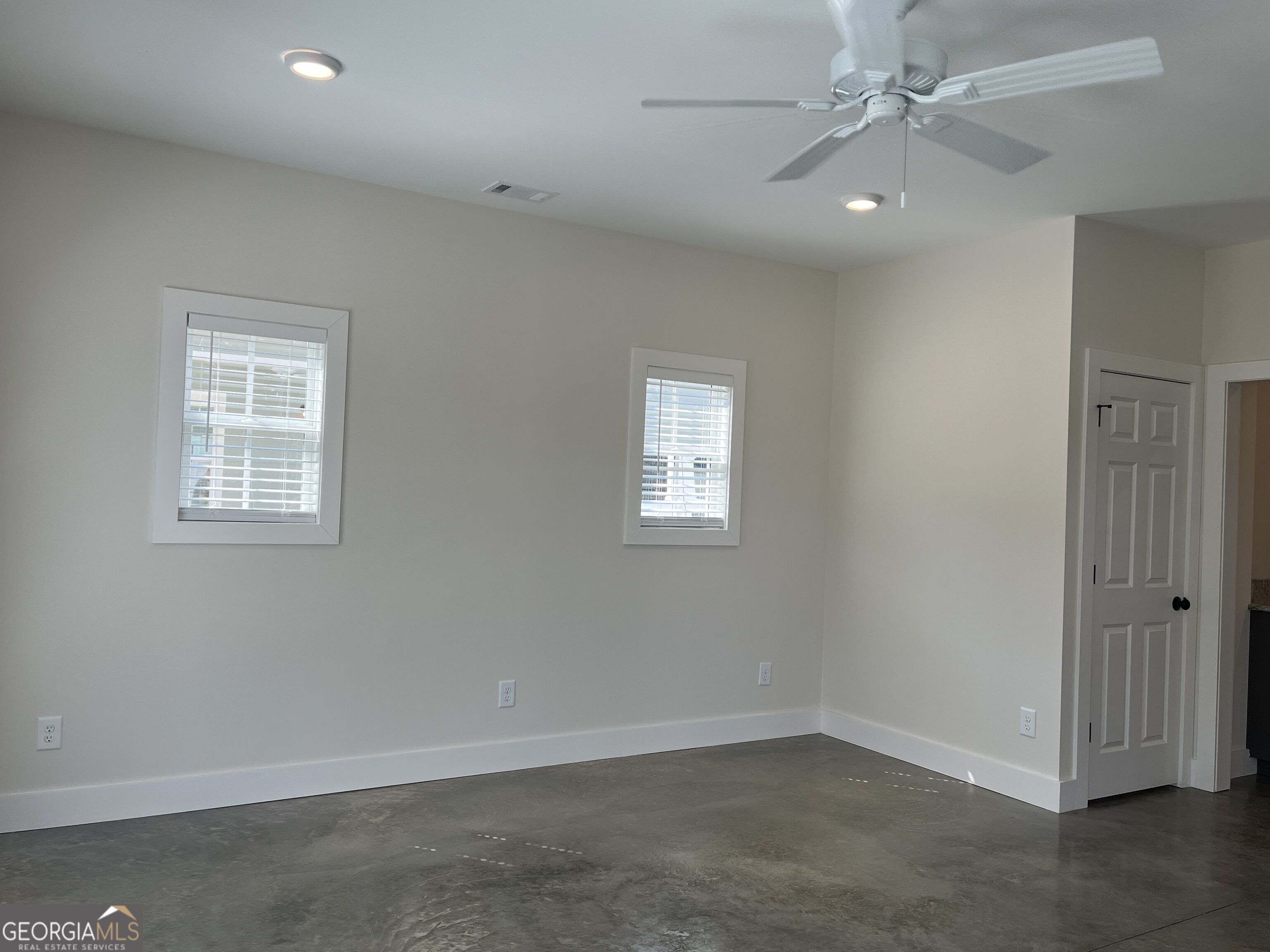 201 Cherry Street Property Photo 7