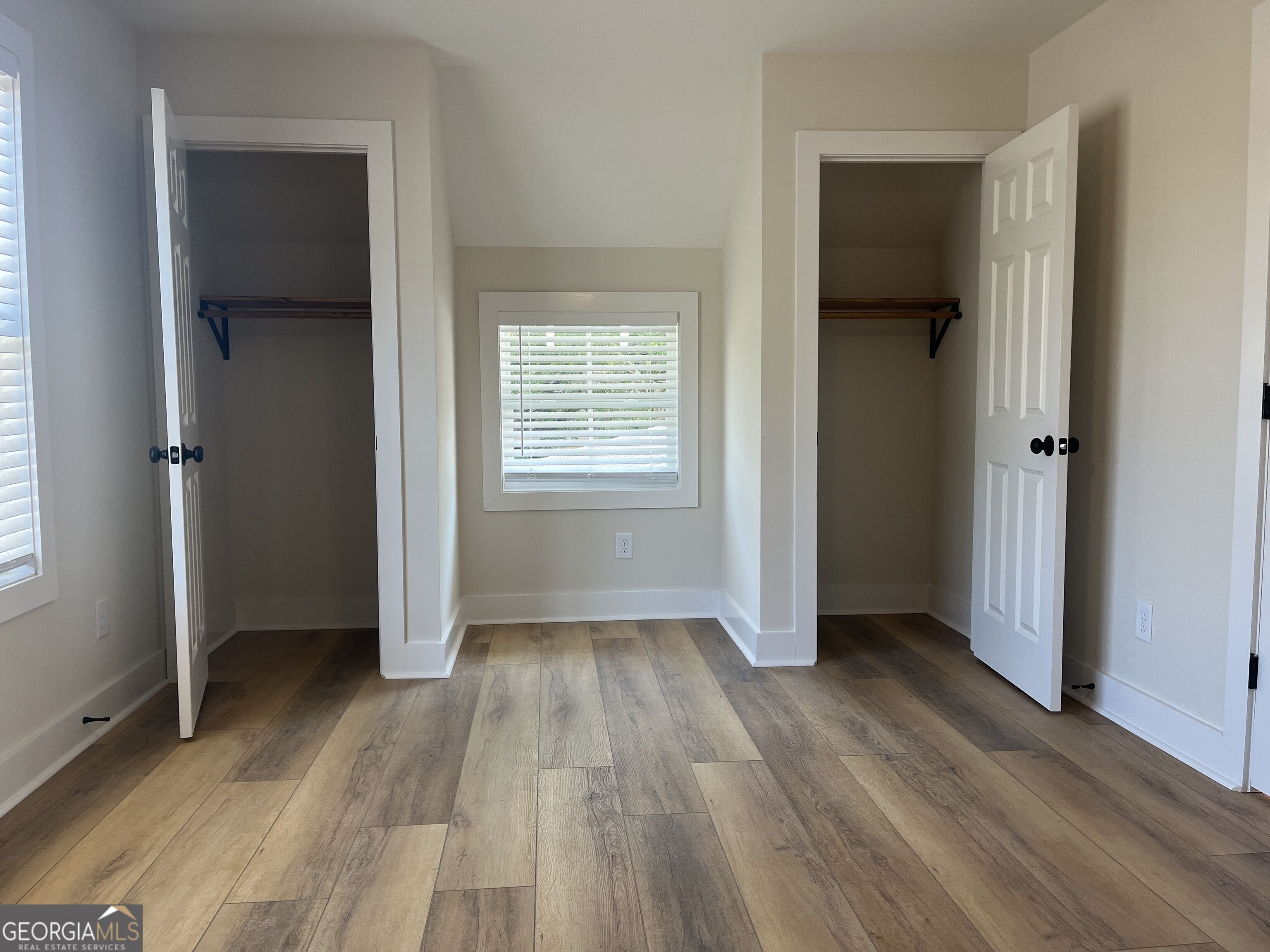 201 Cherry Street Property Photo 28