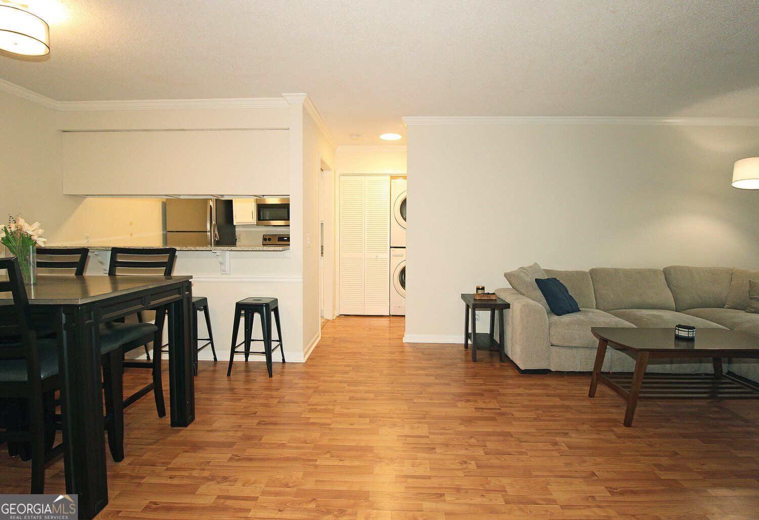 306 Barrington Hills Drive Property Photo 3