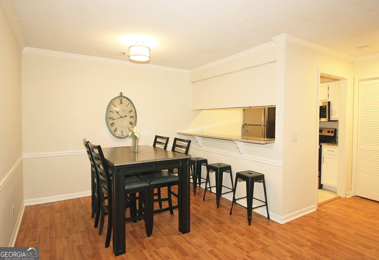 306 Barrington Hills Drive Property Photo 4