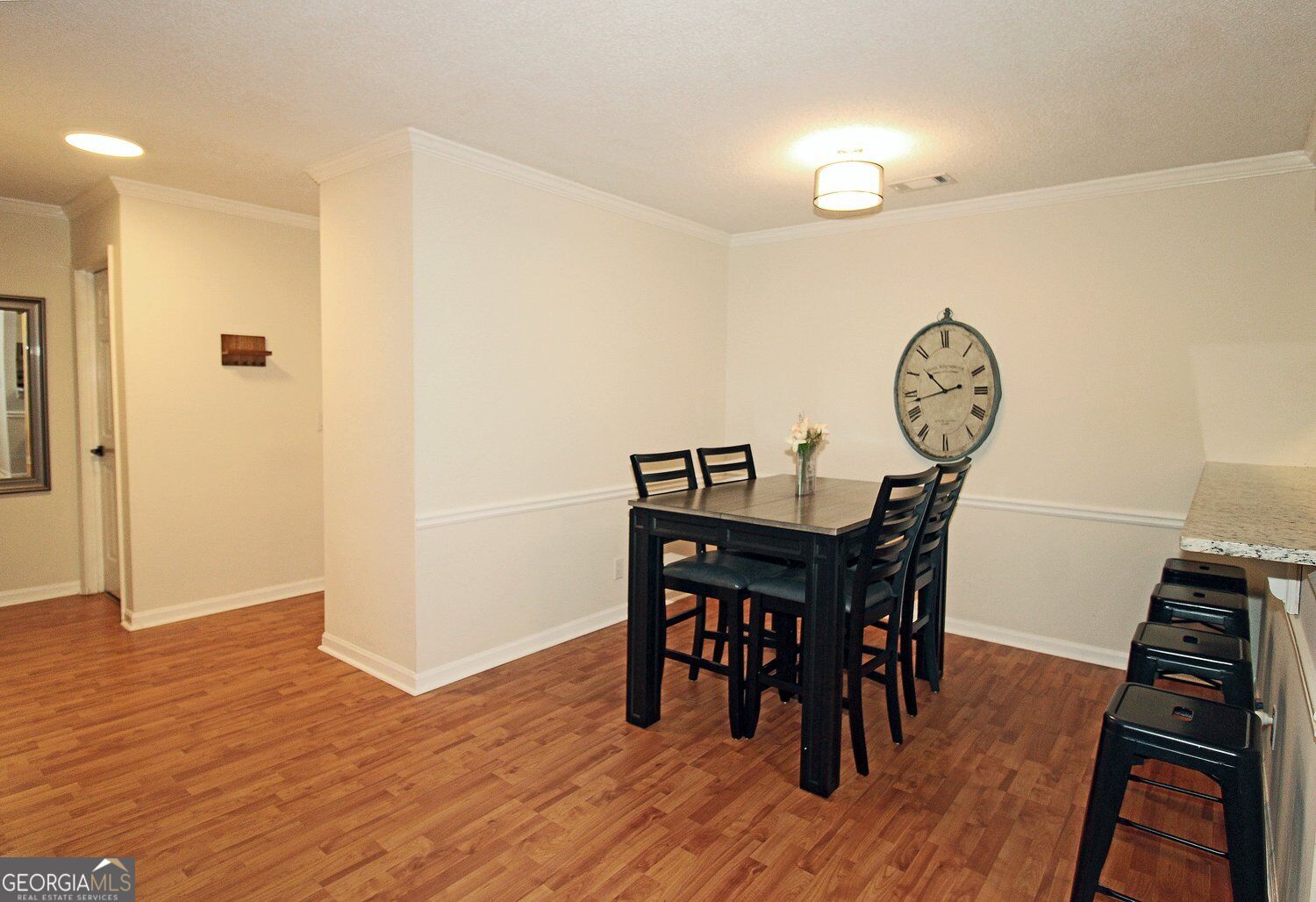 306 Barrington Hills Drive Property Photo 5