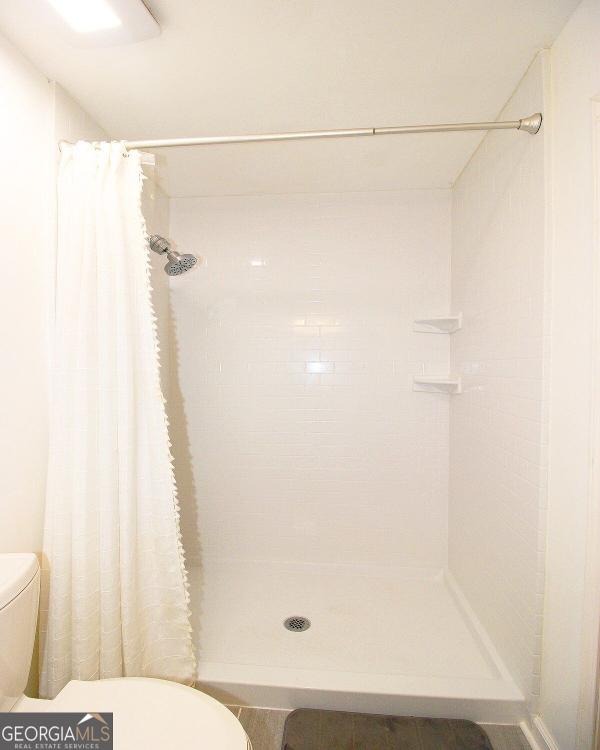 306 Barrington Hills Drive Property Photo 17