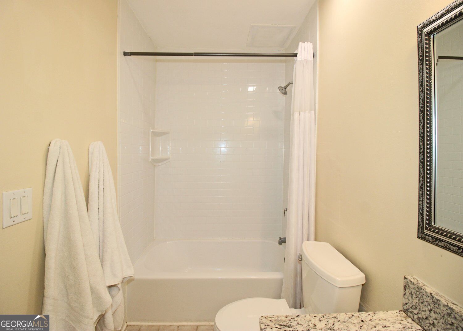 306 Barrington Hills Drive Property Photo 22