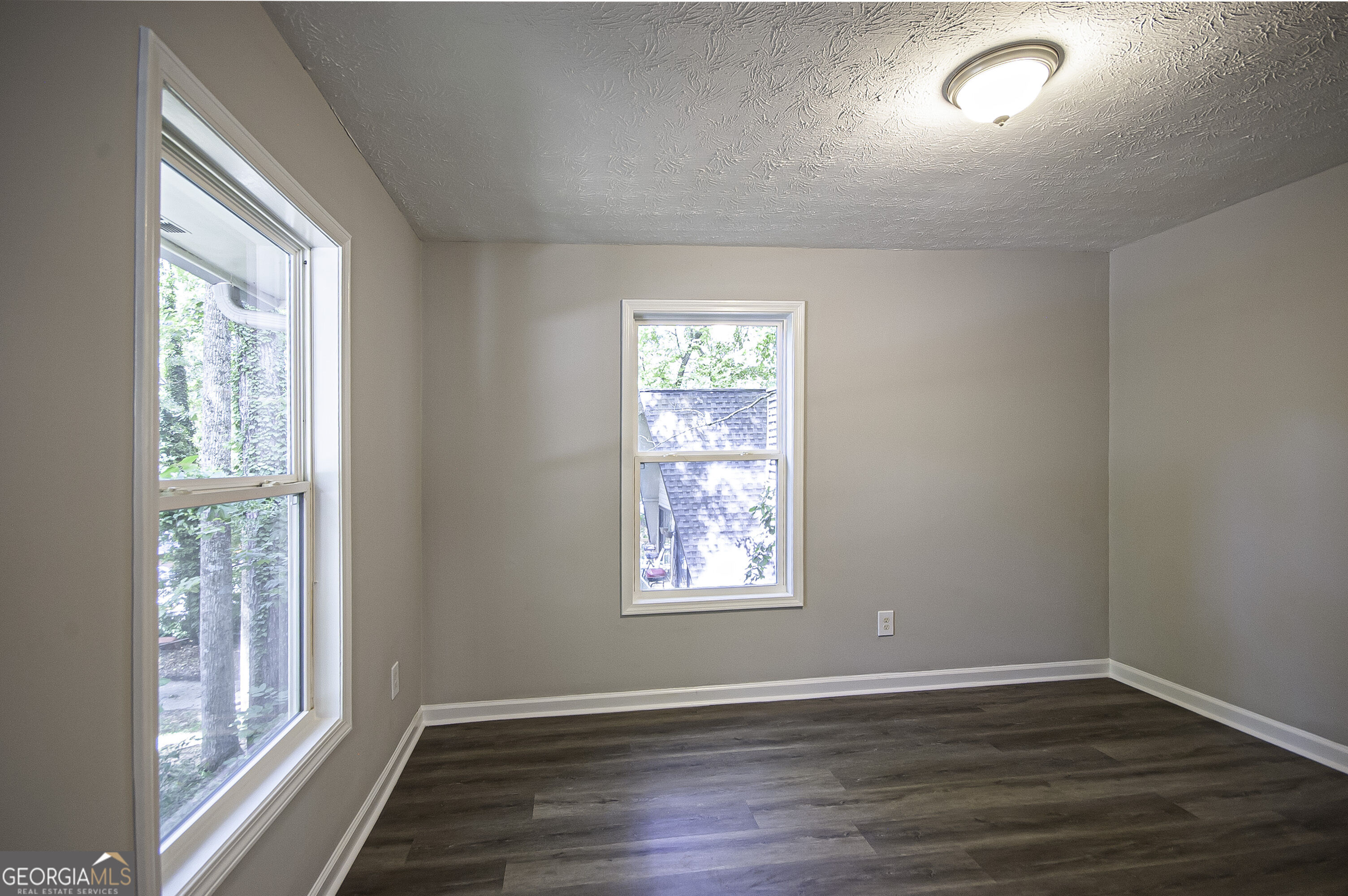 8454 Hightower Trail Property Photo 9