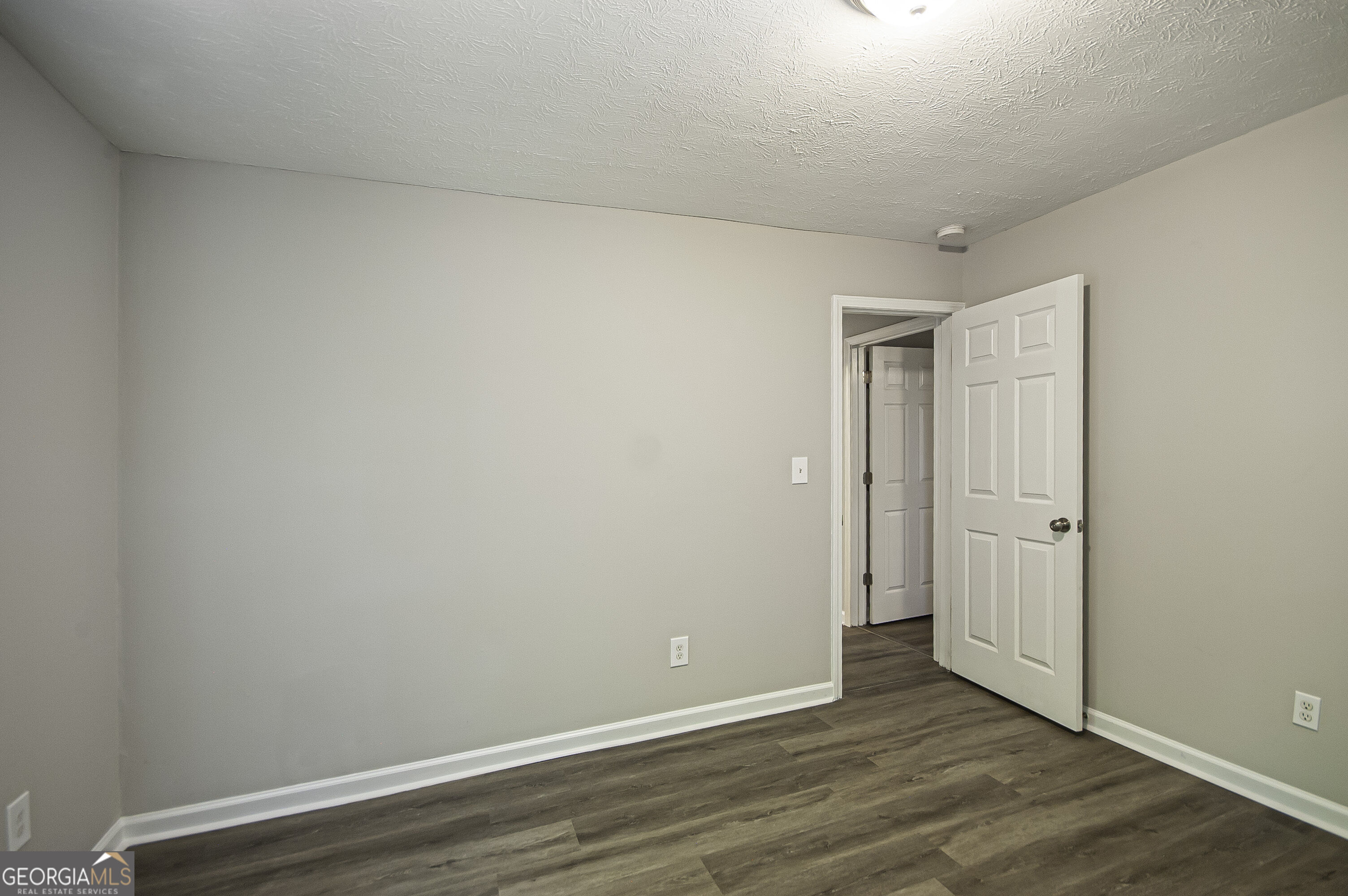 8454 Hightower Trail Property Photo 12