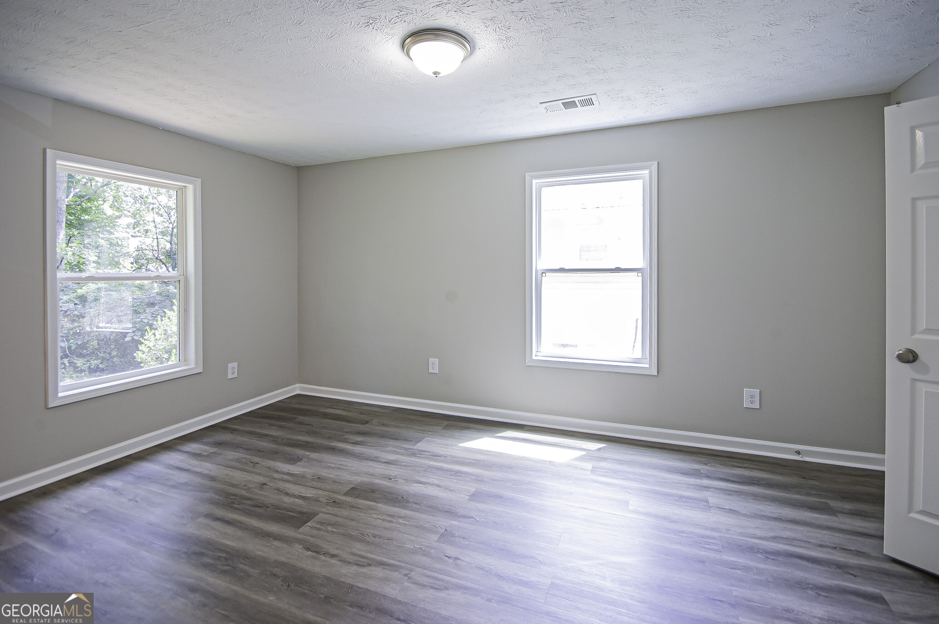 8454 Hightower Trail Property Photo 17