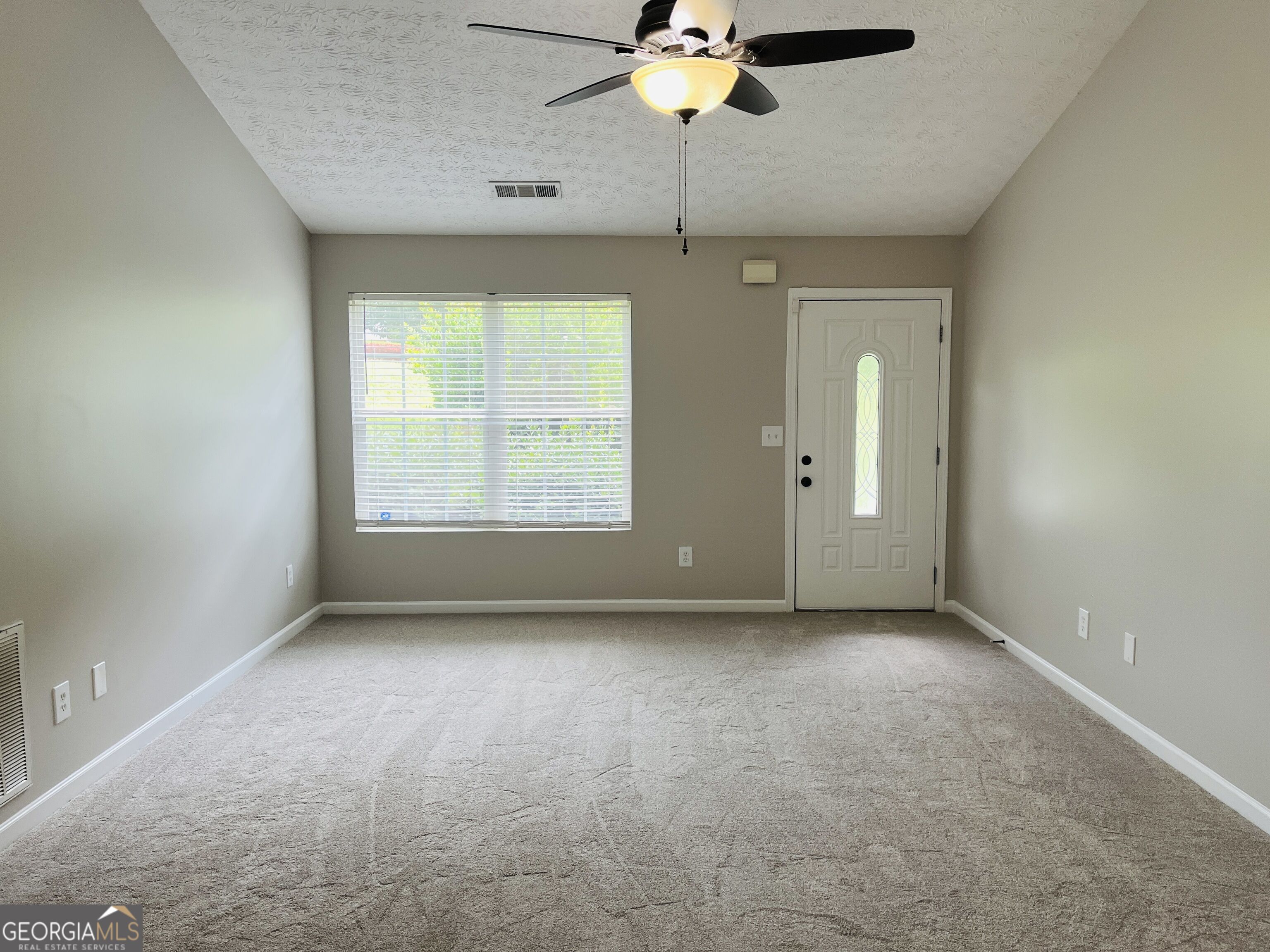 185 Hidden Brook Trail Property Photo 6