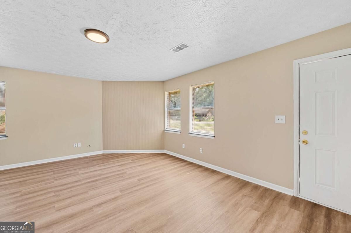 217 Tanglewood Drive # A Property Photo 3