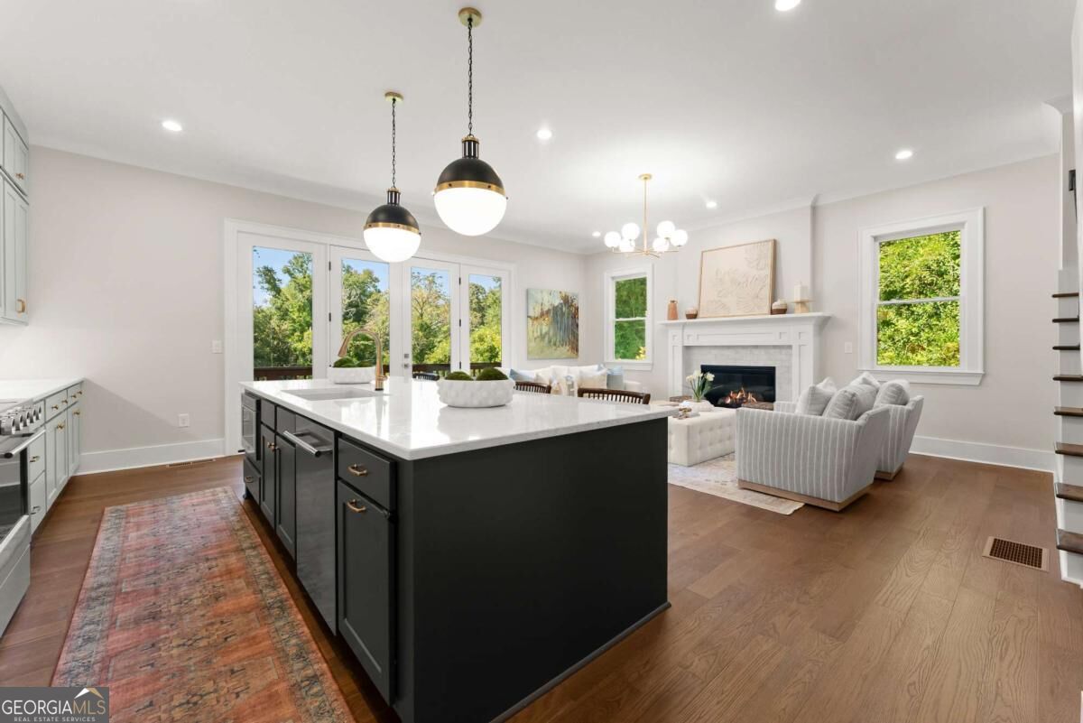 1057 Riverside Drive Property Photo 11