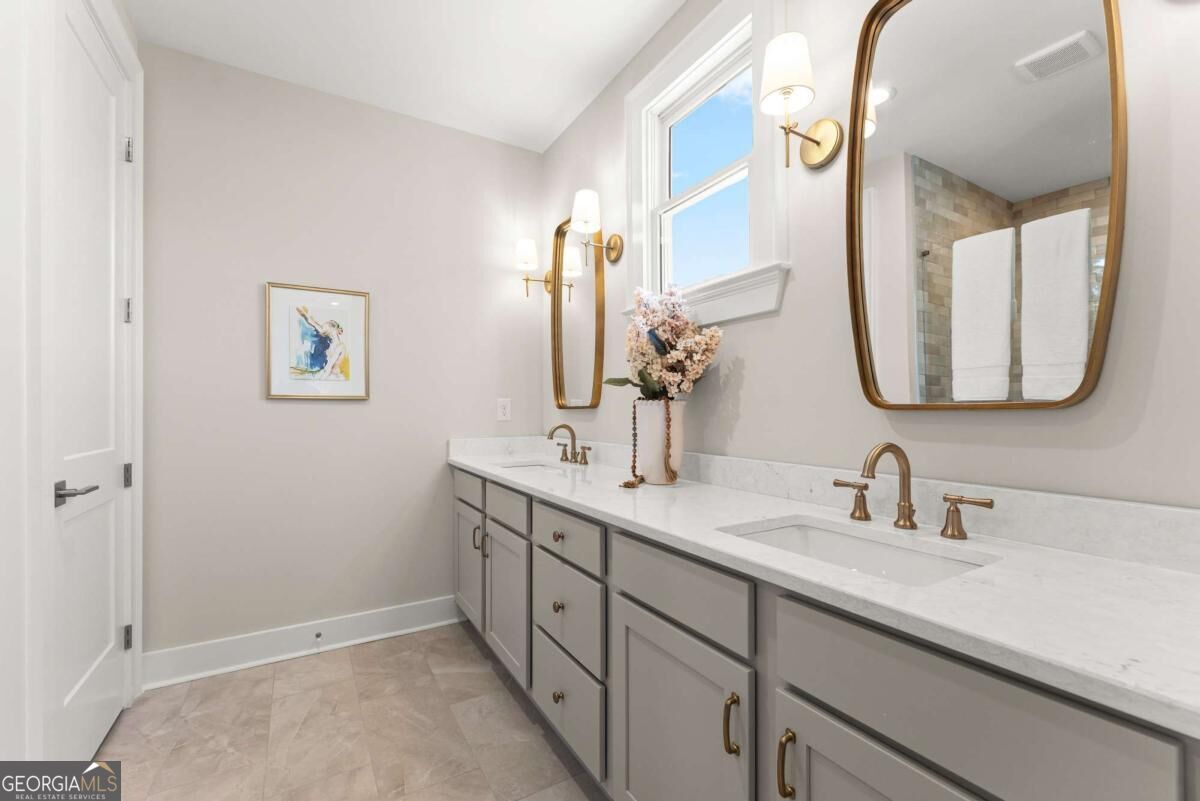 1057 Riverside Drive Property Photo 23