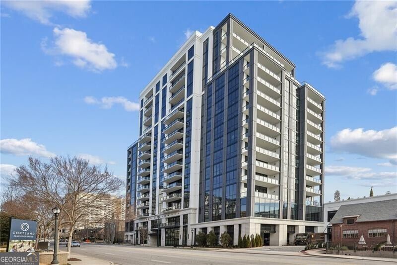 2425 Peachtree Road # 501 Property Photo 1