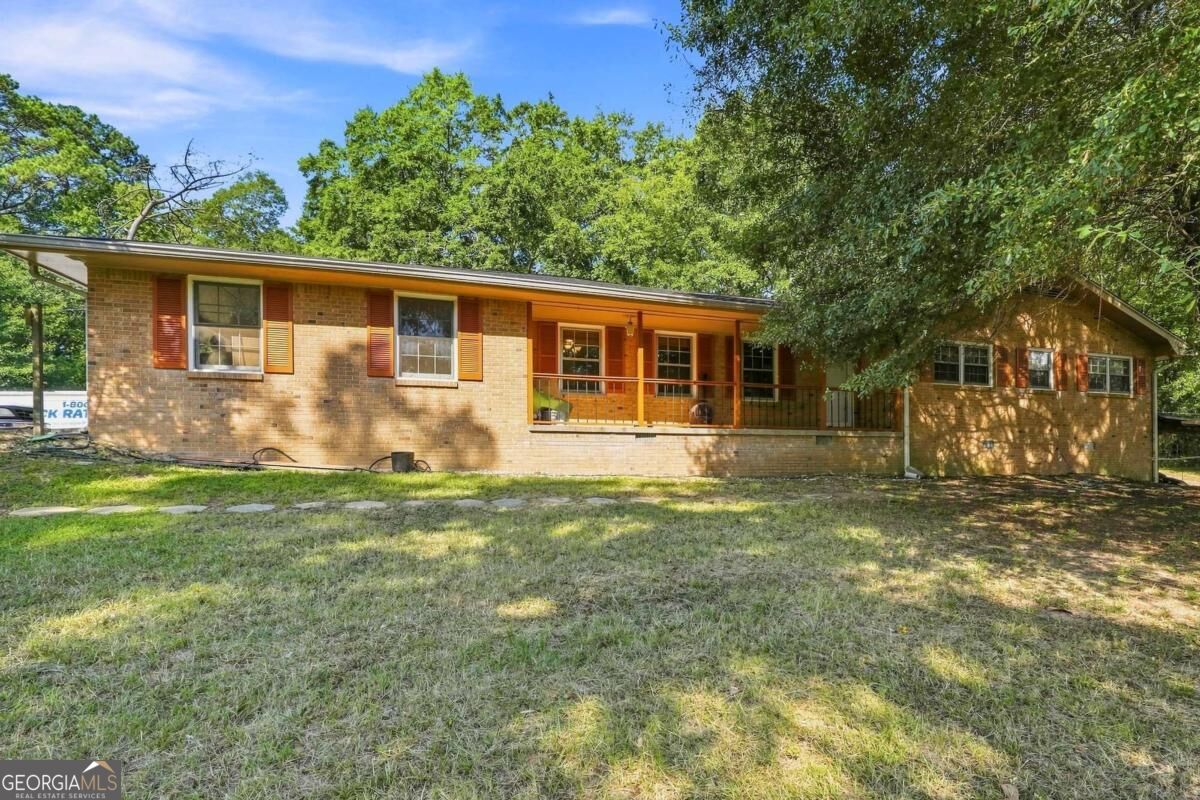 6828 Rockland Road Property Photo 2