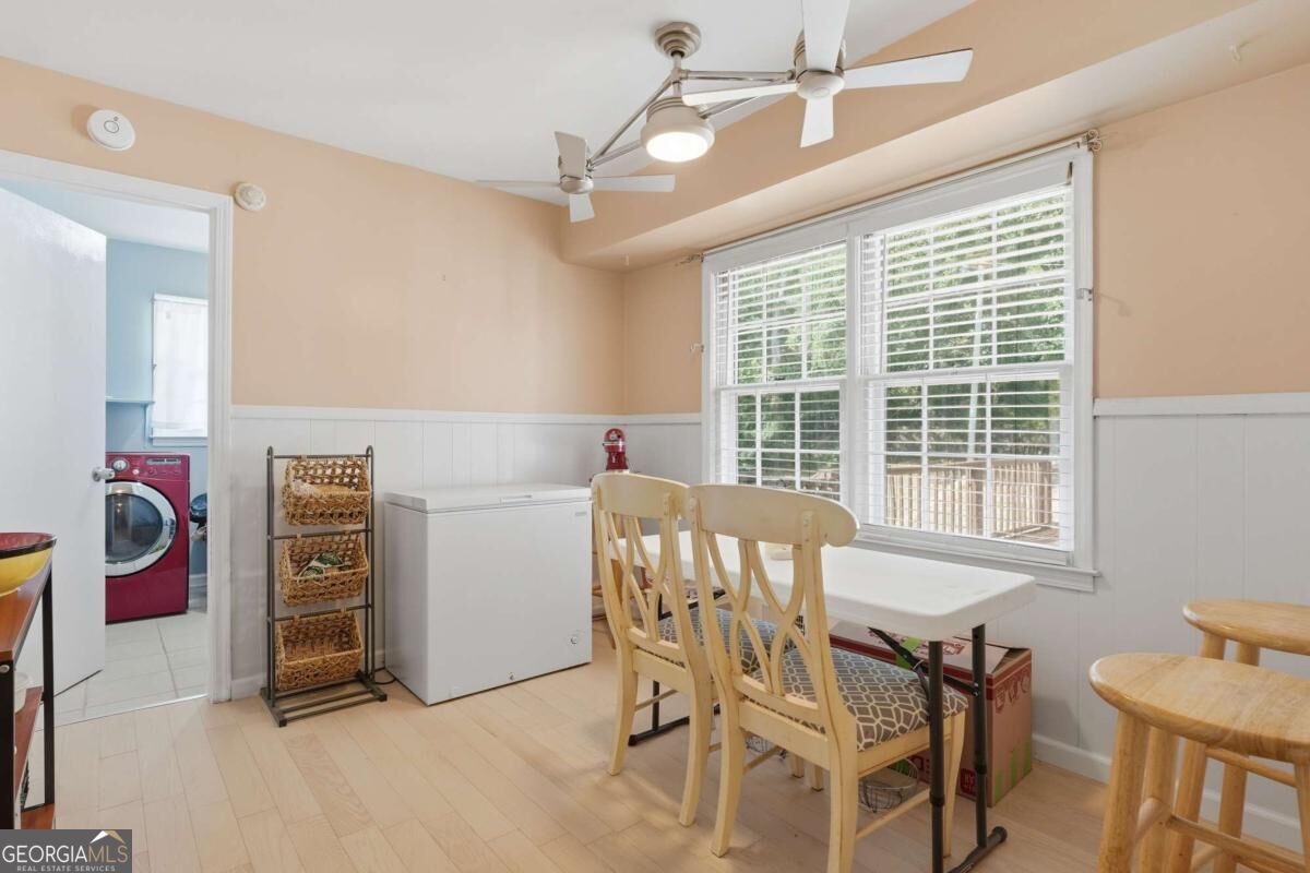 6828 Rockland Road Property Photo 10