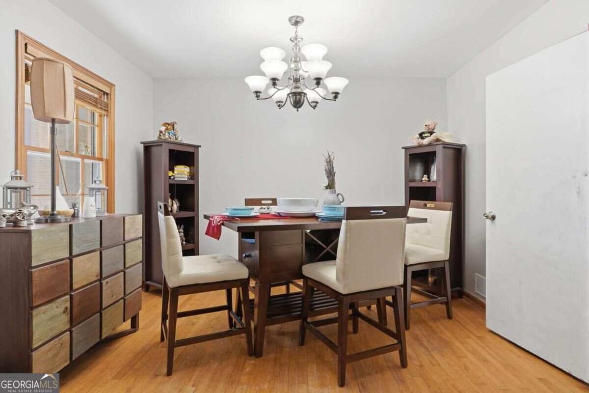 6828 Rockland Road Property Photo 16