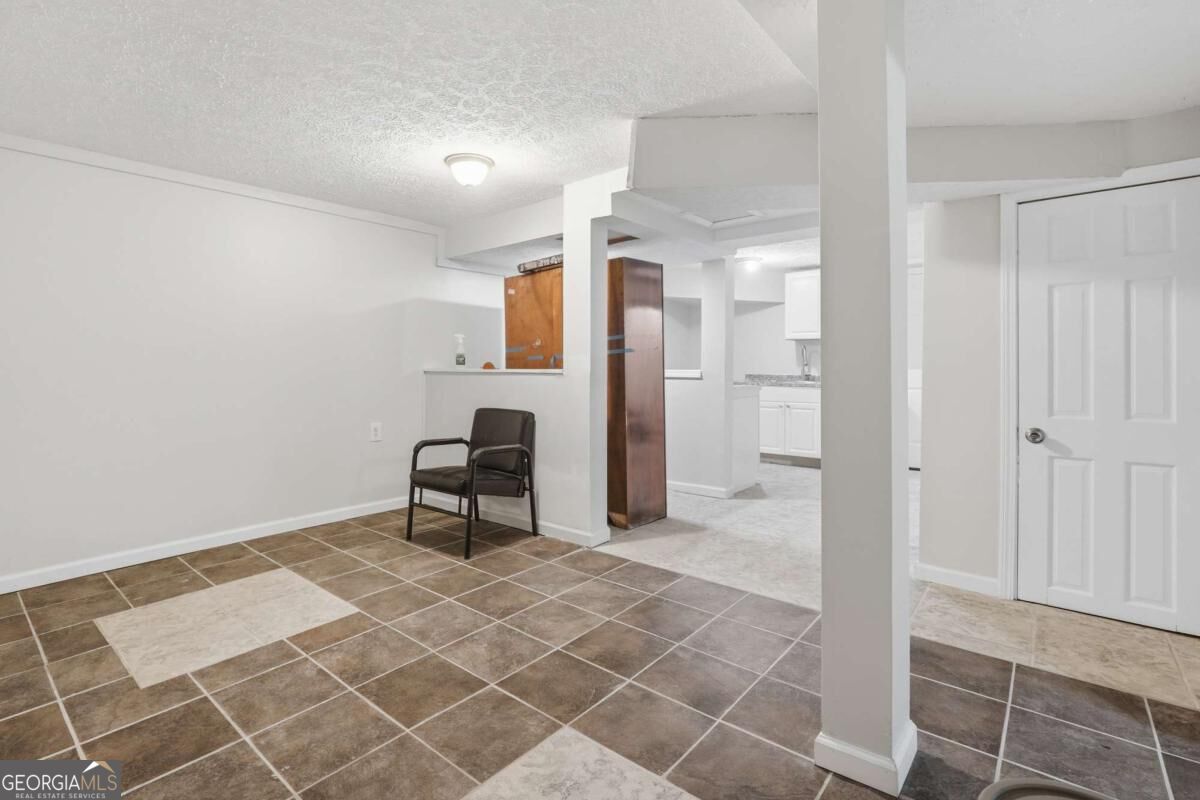 6828 Rockland Road Property Photo 34