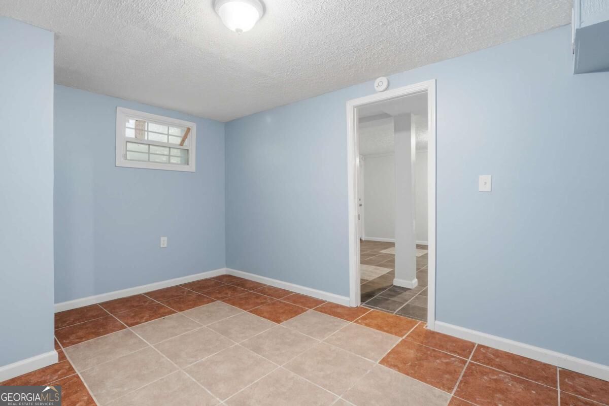 6828 Rockland Road Property Photo 36
