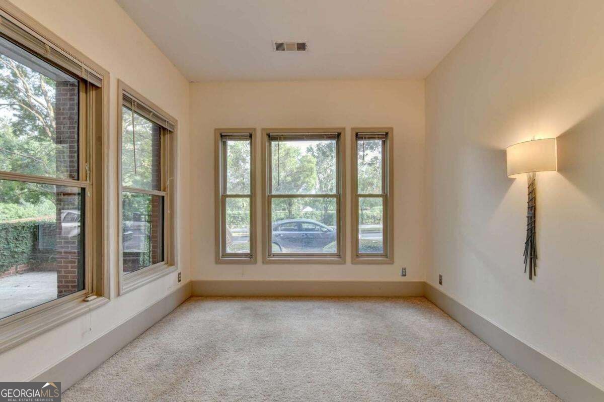 745 Ne Fountainhead Lane Ne # 130 Property Photo 21