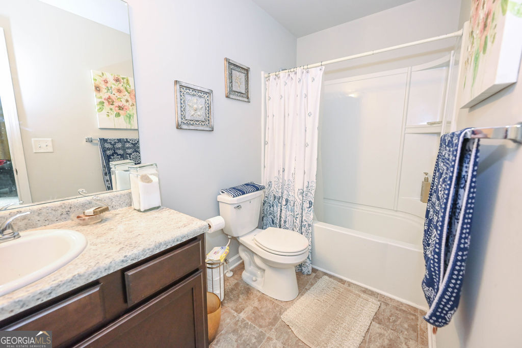 102 Newnan Lakes Drive Property Photo 25