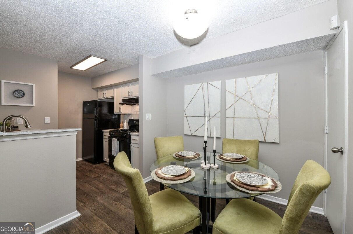 670 Thornton Road # 505 Property Photo 4