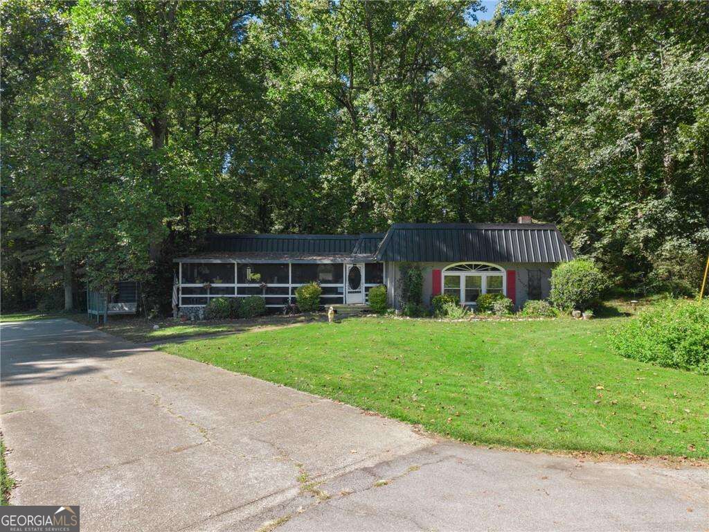 4343 Hamill Court Property Photo 1