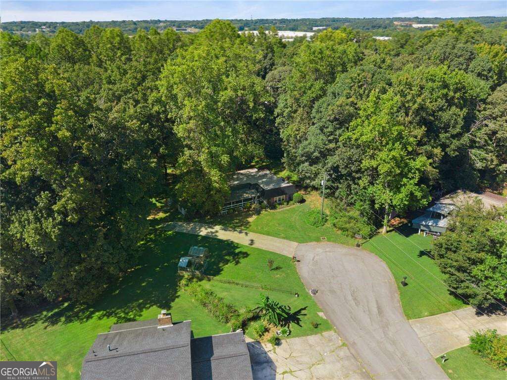 4343 Hamill Court Property Photo 7