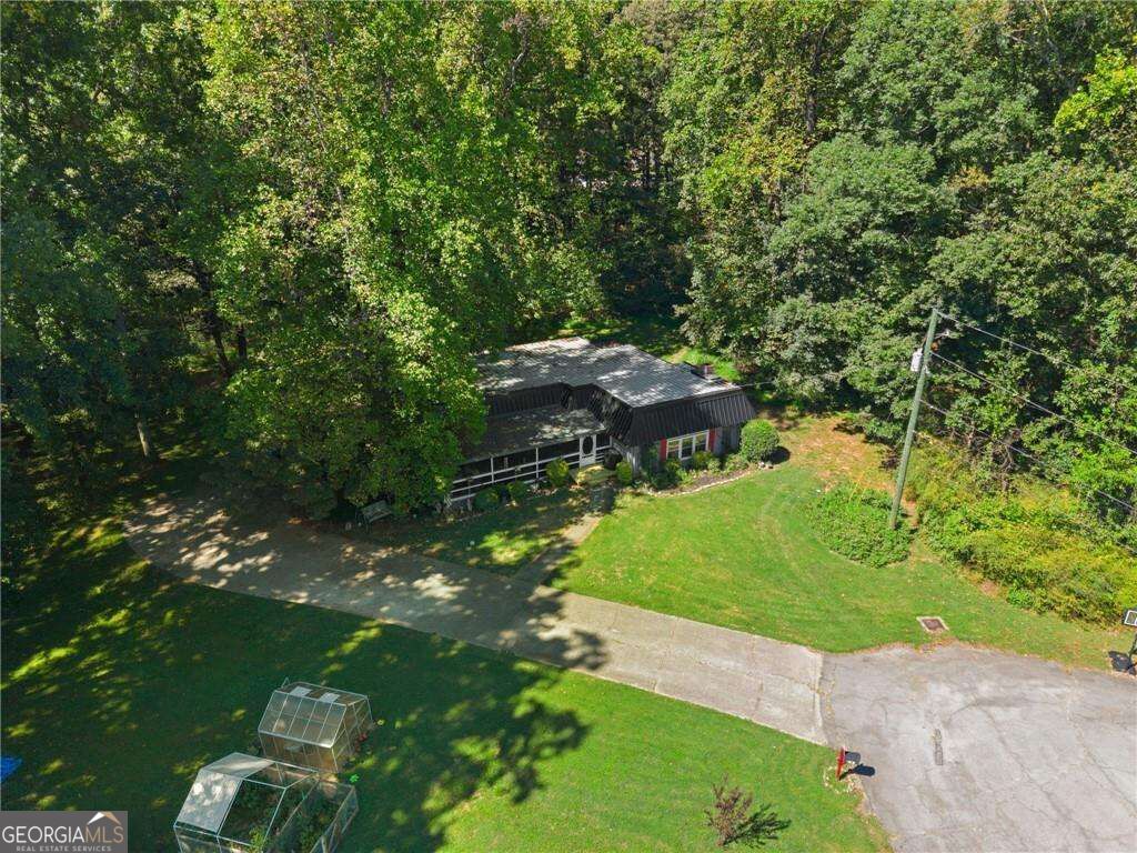 4343 Hamill Court Property Photo 8