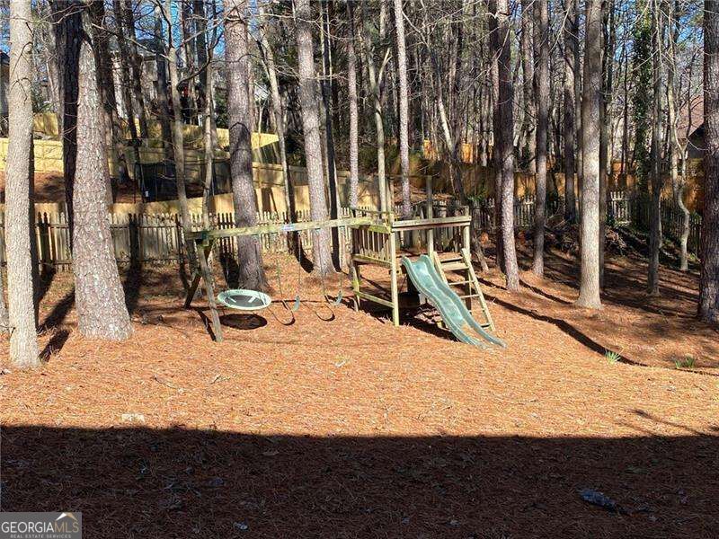 612 Braidwood Drive Nw Property Photo 30