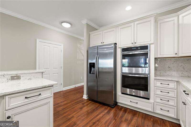 9000 Lexington Drive Property Photo 18