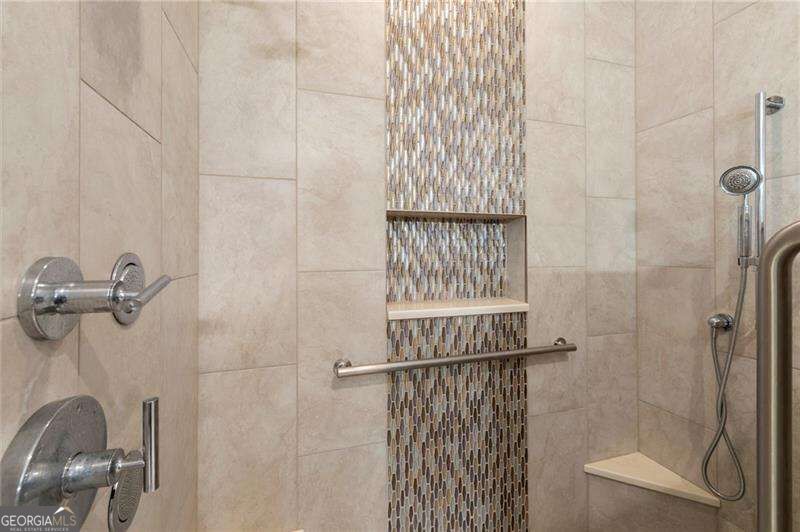 9000 Lexington Drive Property Photo 28