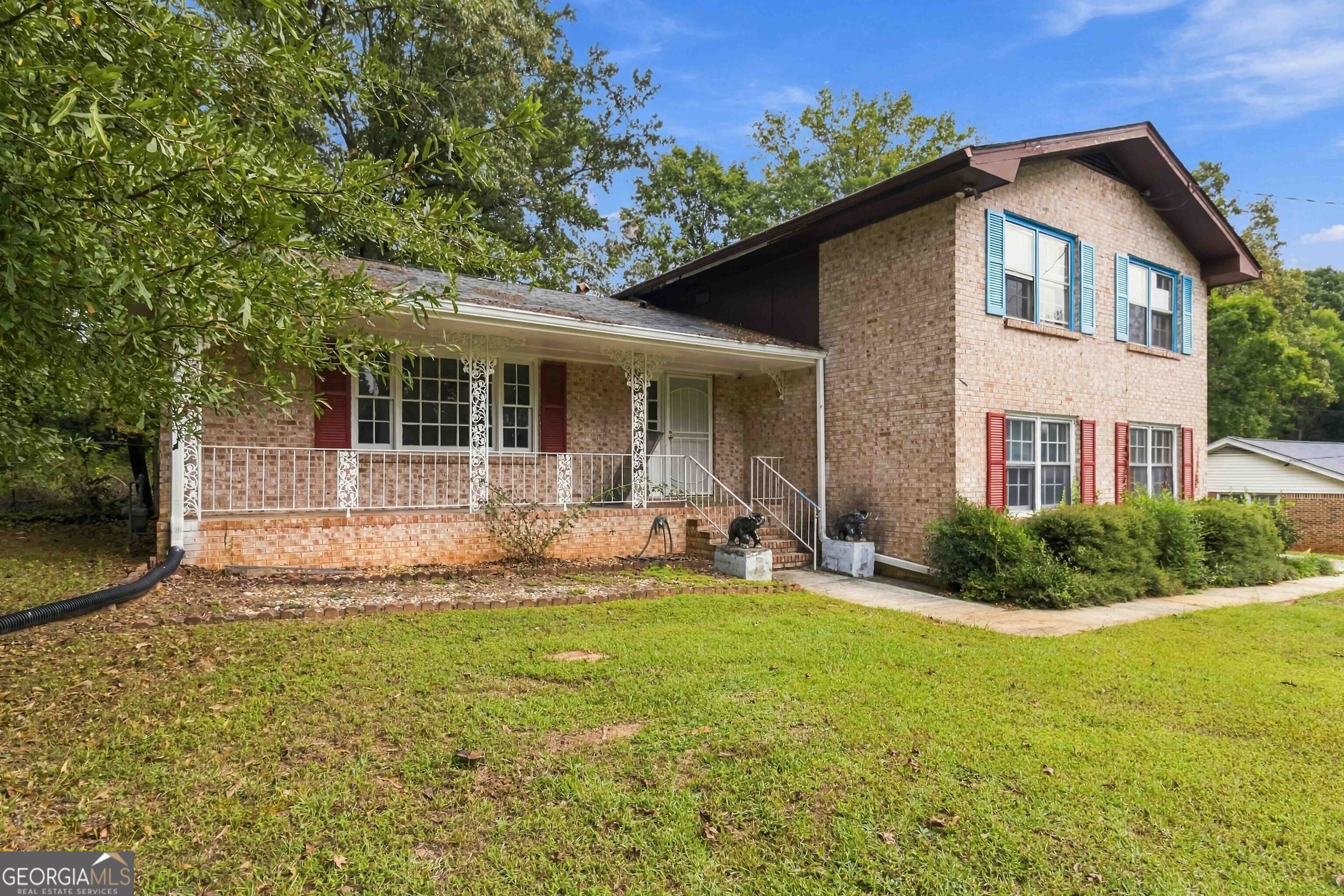 4258 Executive Drive Property Photo 2