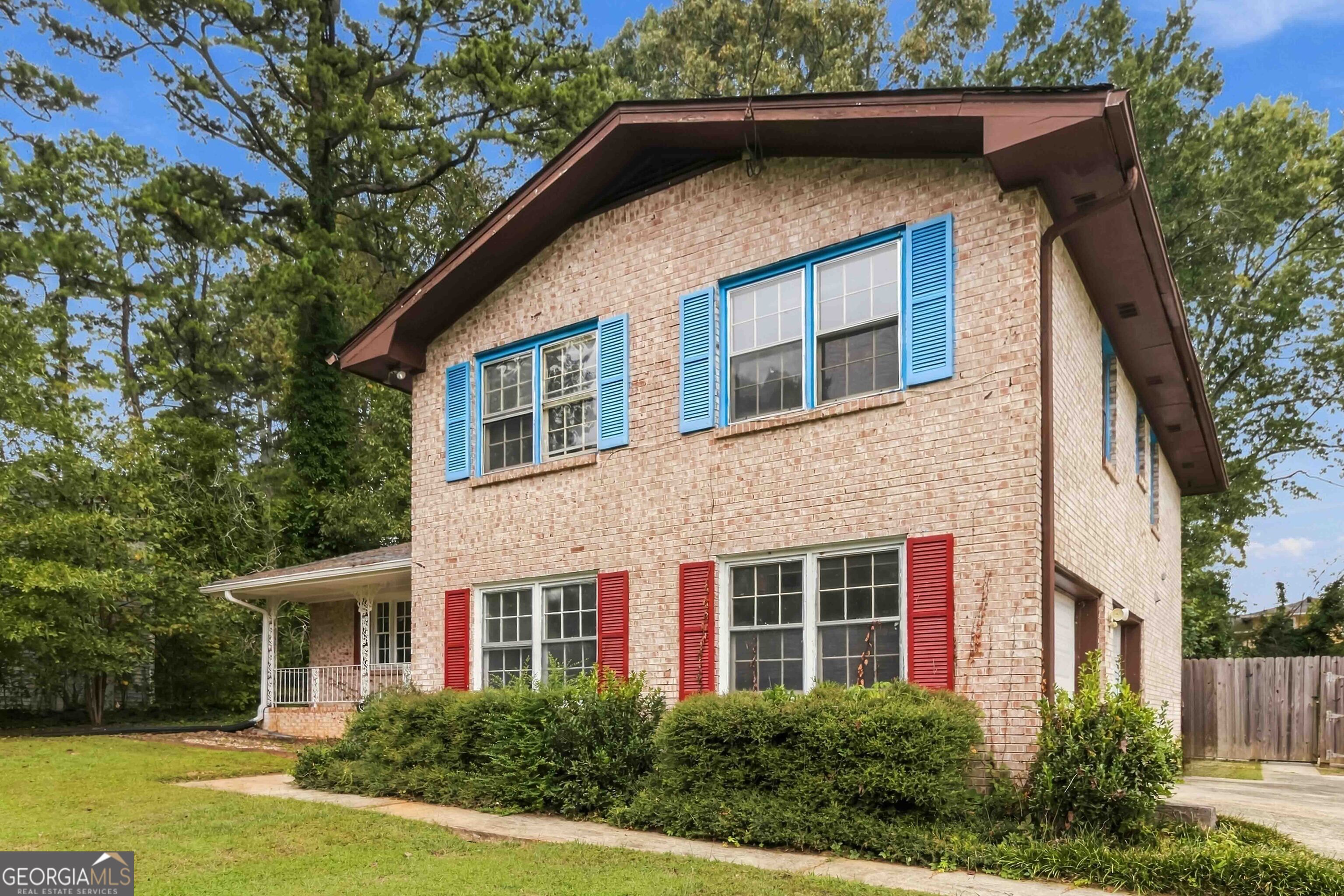 4258 Executive Drive Property Photo 3