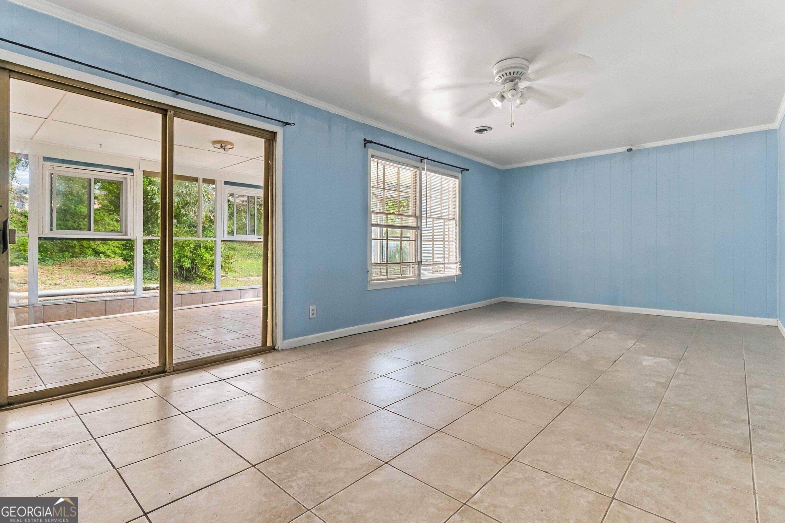 4258 Executive Drive Property Photo 9