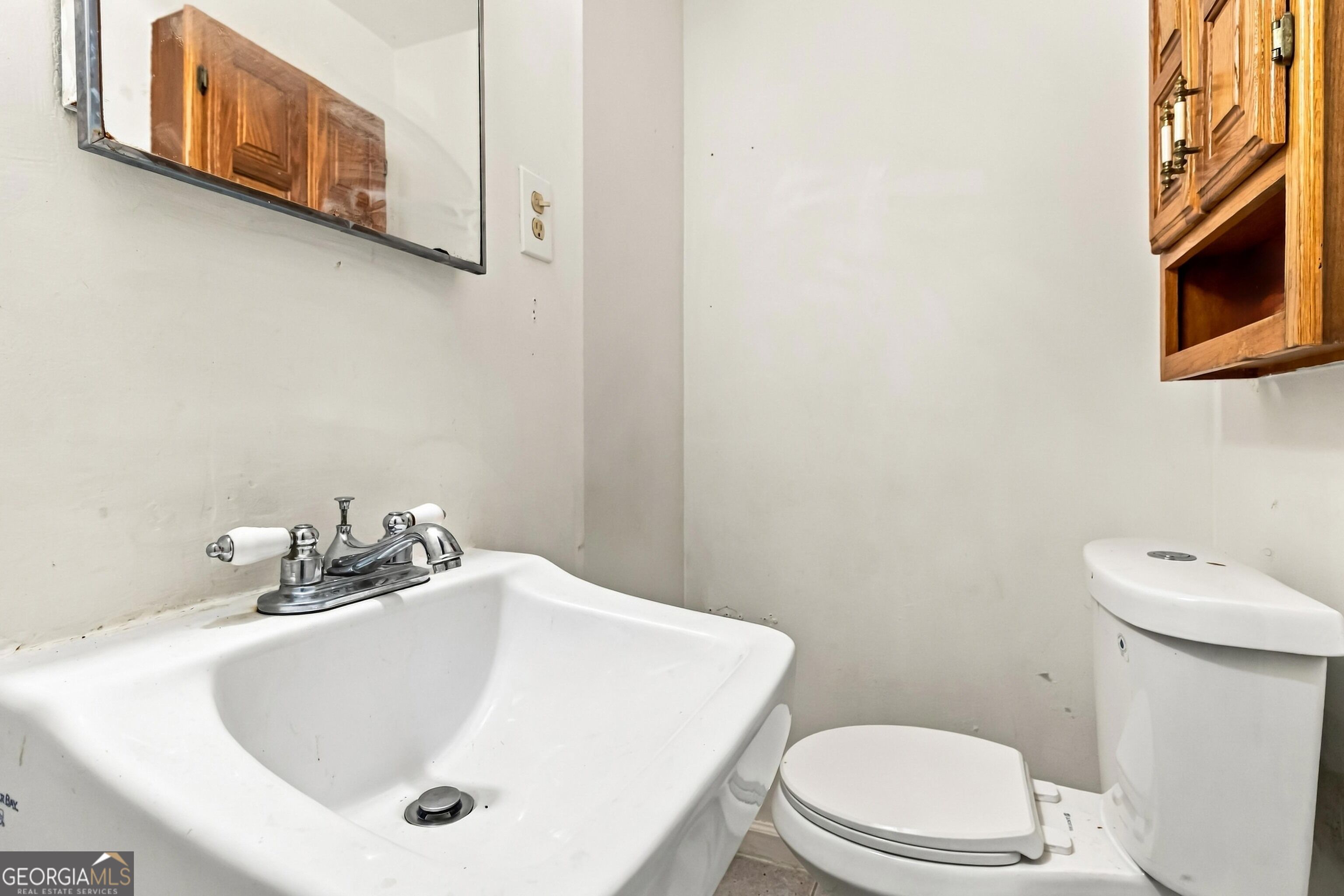4258 Executive Drive Property Photo 14
