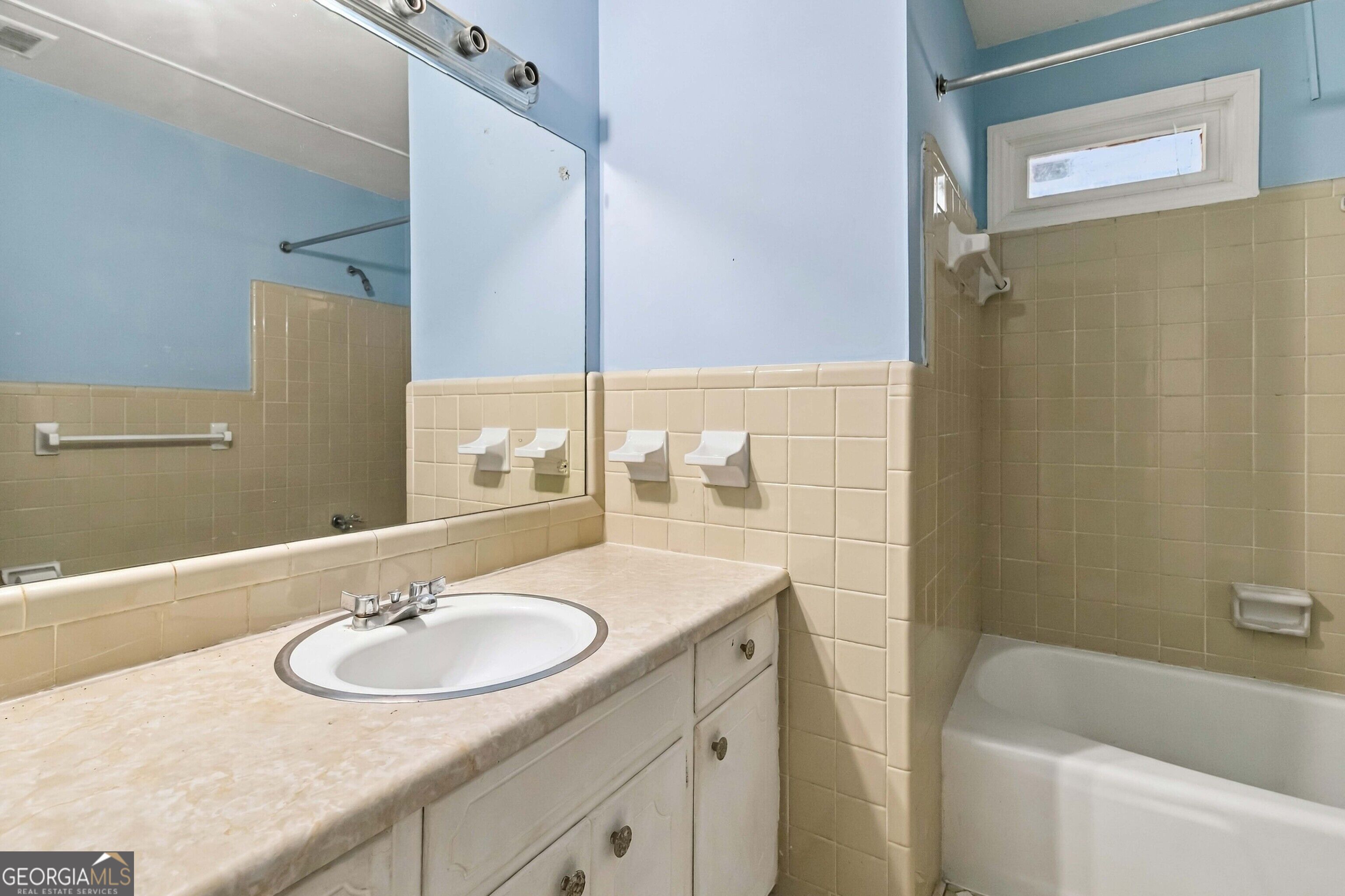 4258 Executive Drive Property Photo 15