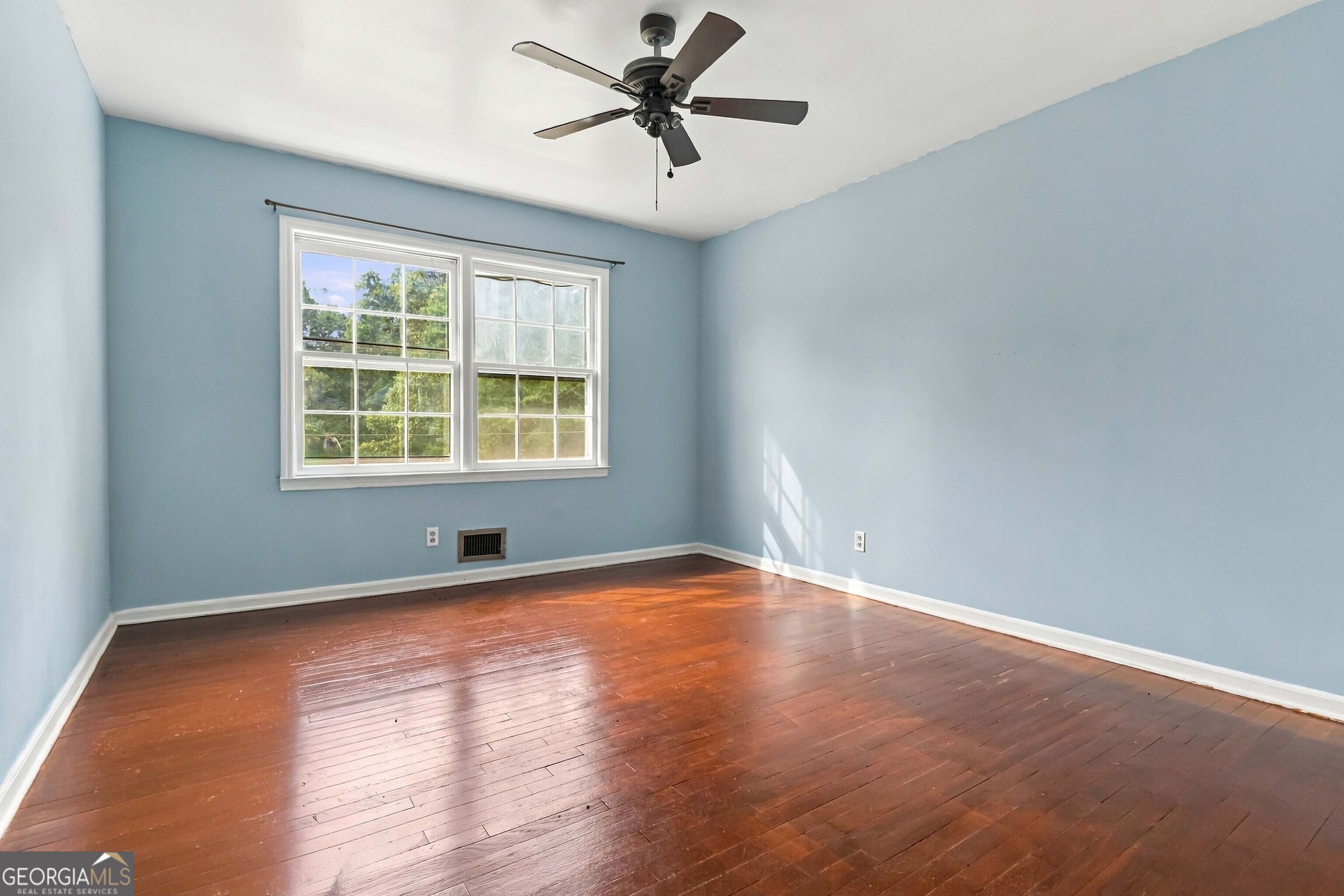 4258 Executive Drive Property Photo 16