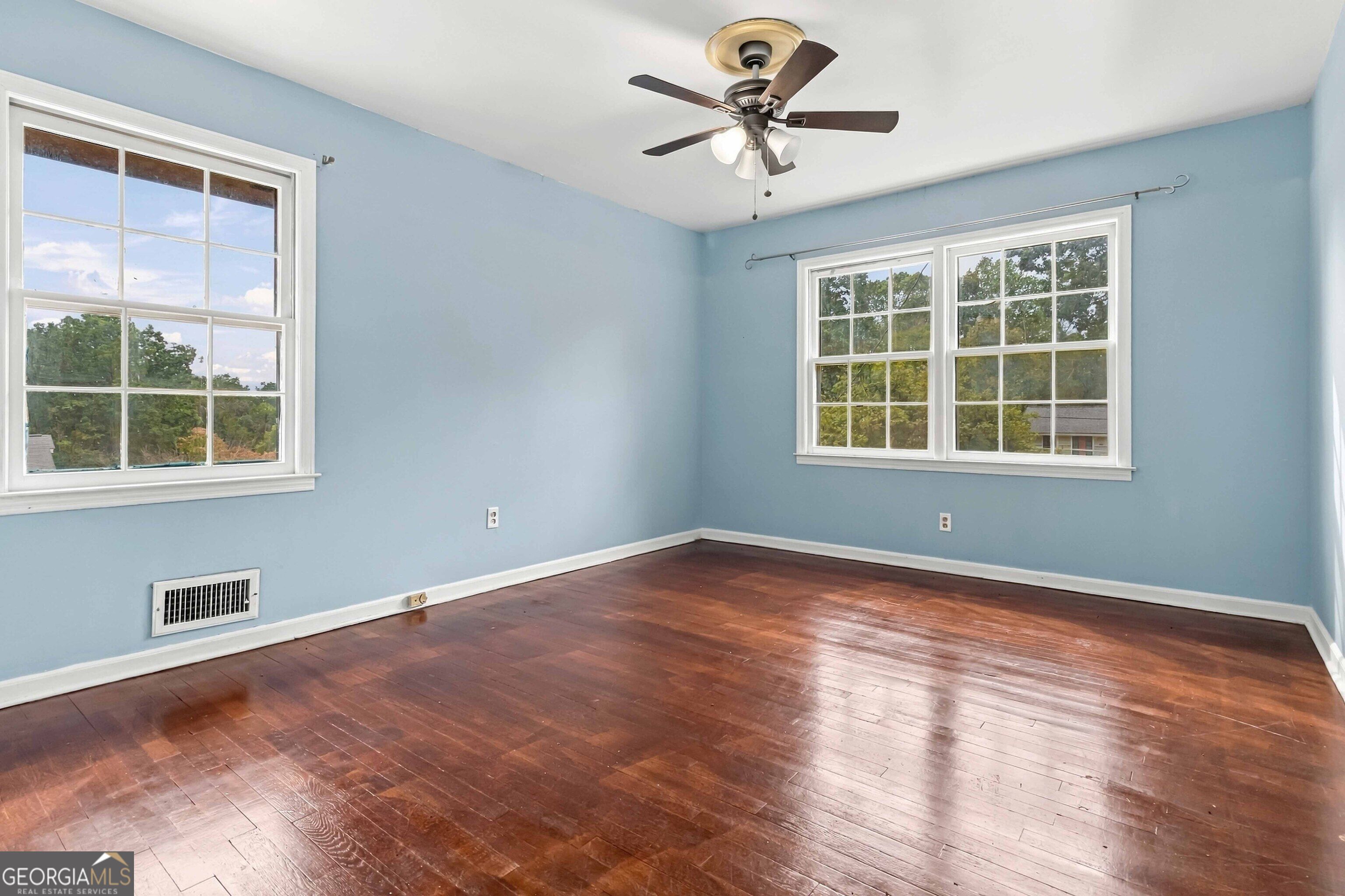 4258 Executive Drive Property Photo 18