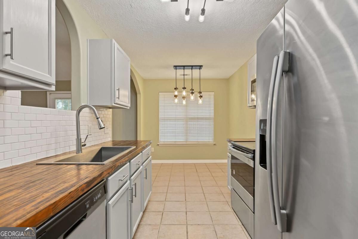 308 Park Place Property Photo 12