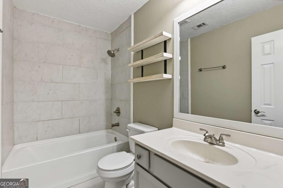308 Park Place Property Photo 28