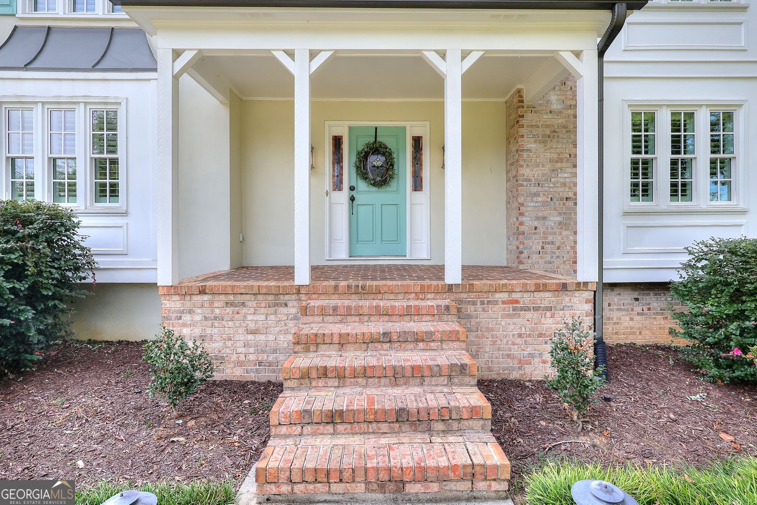 1321 Lakeshore Drive Property Photo 2