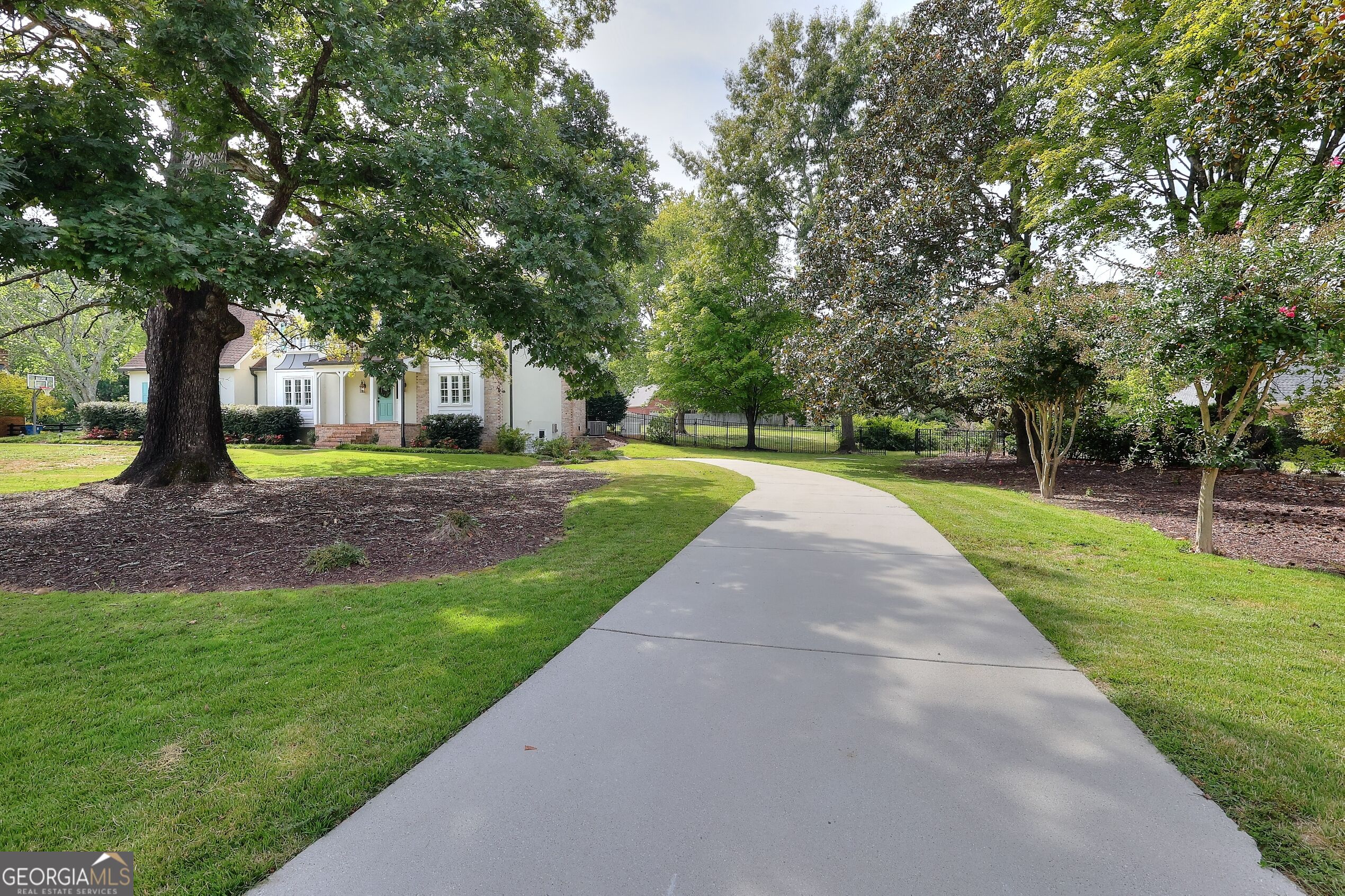 1321 Lakeshore Drive Property Photo 4