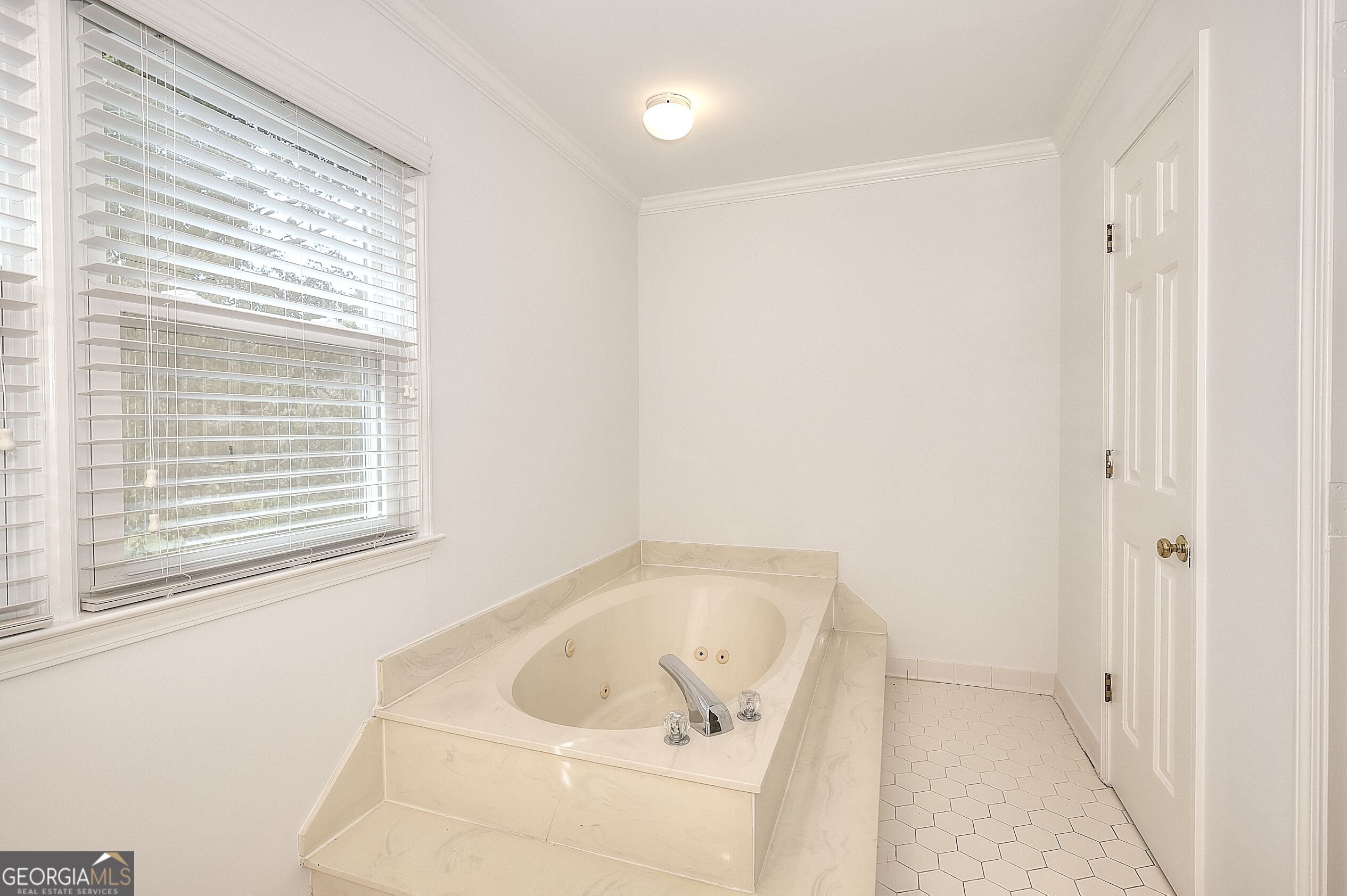 1321 Lakeshore Drive Property Photo 28