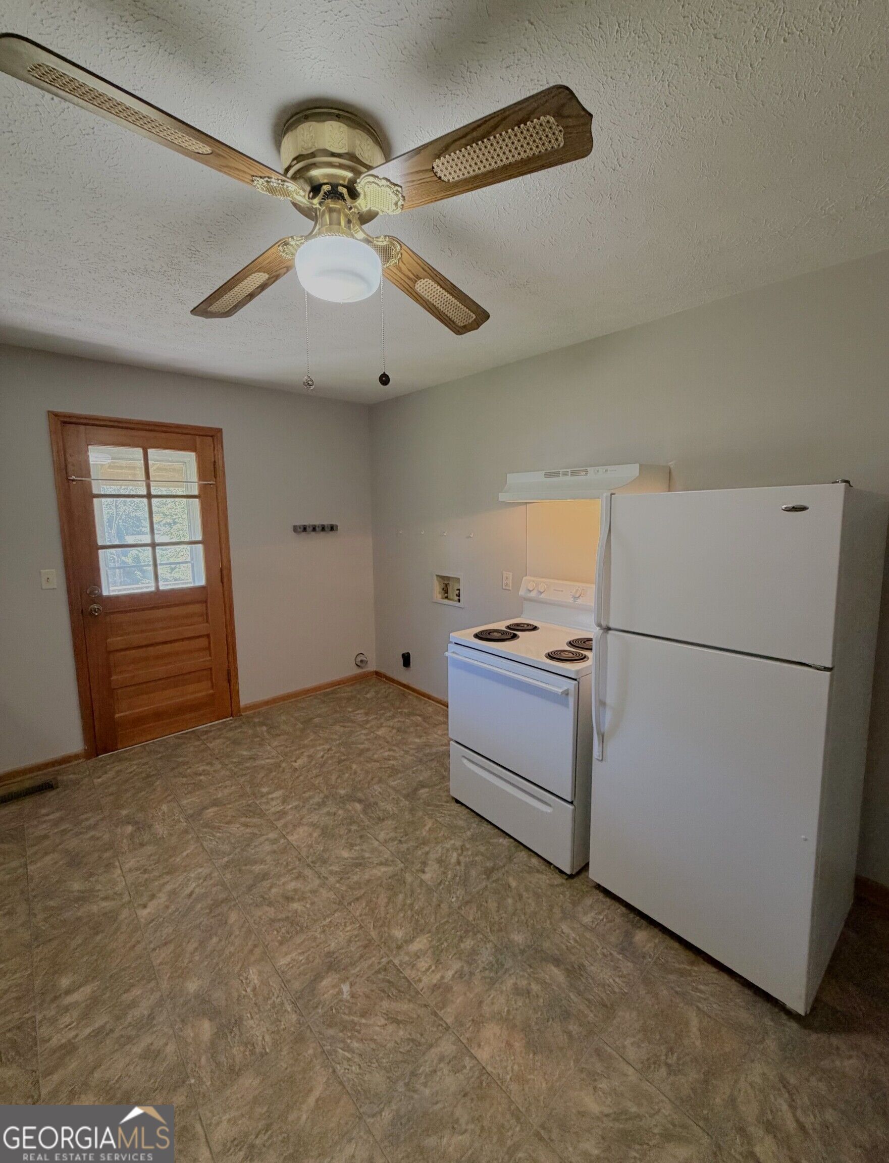 110 Bryan Street # A Property Photo 5