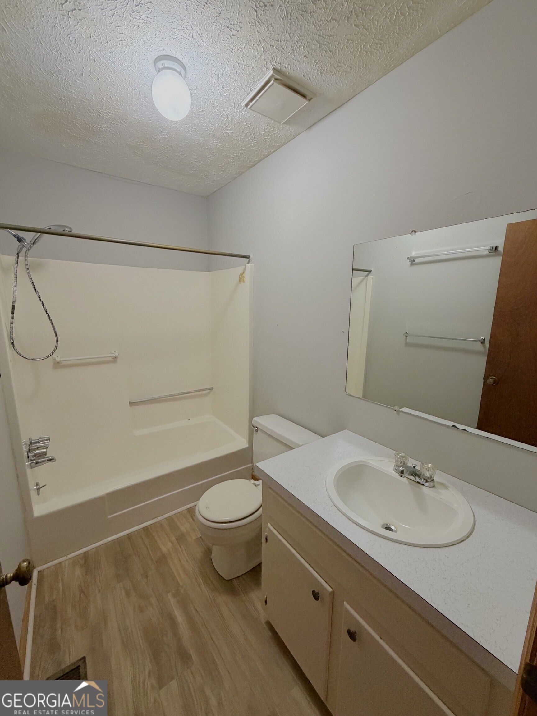 110 Bryan Street # A Property Photo 13