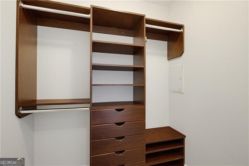 905 Juniper Street Ne # 812 Property Photo 29