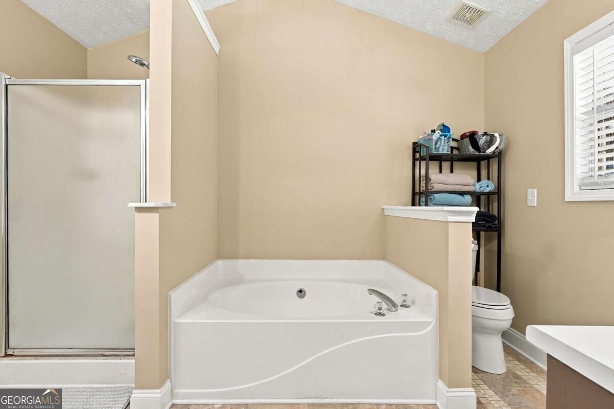 388 Kerry Drive Property Photo 14