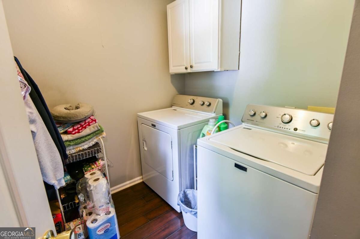 385 Glynnshire Court Property Photo 13