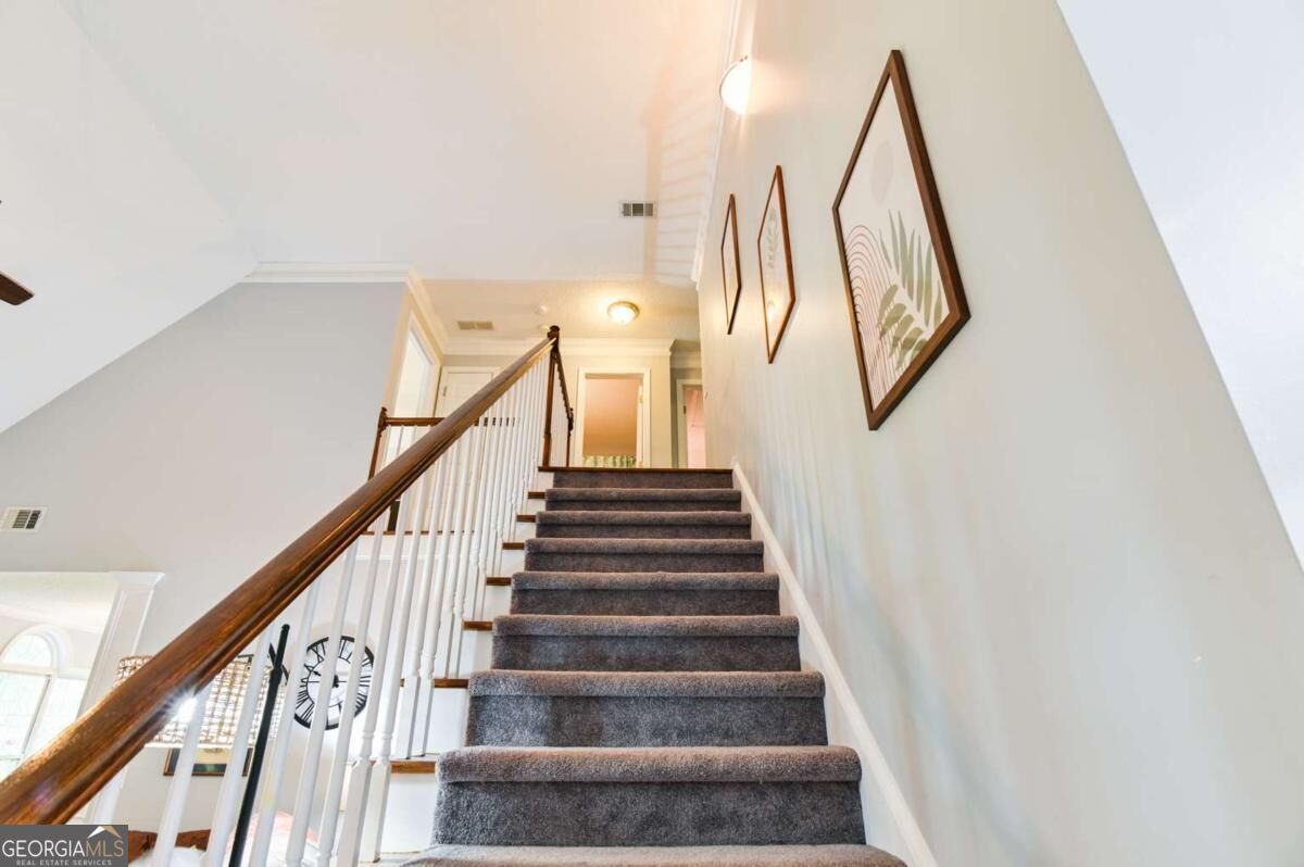 385 Glynnshire Court Property Photo 24