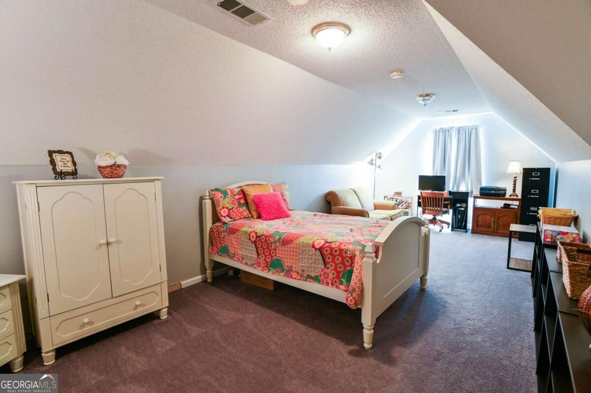 385 Glynnshire Court Property Photo 27