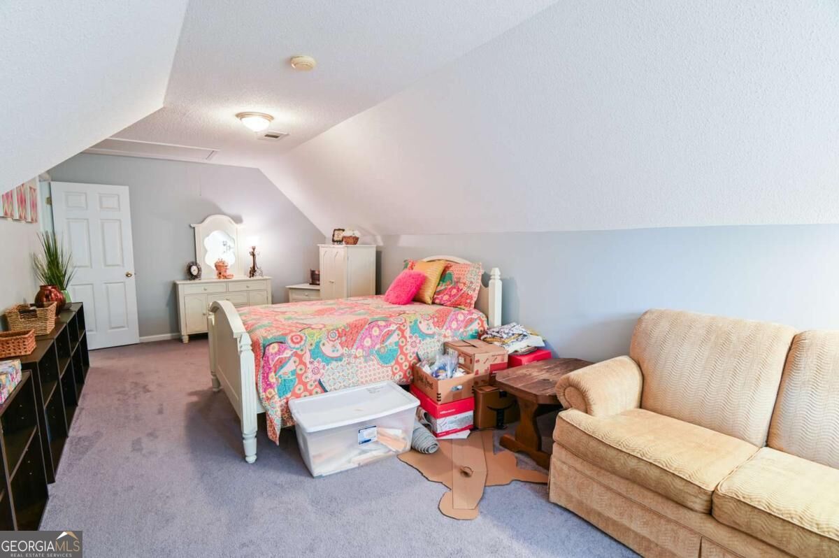 385 Glynnshire Court Property Photo 28